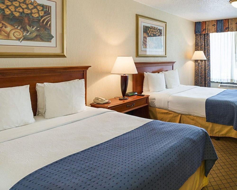 Greentree Hotel & Extended Stay I-10 Fwy Houston, Channelview, Baytown Bagian luar foto